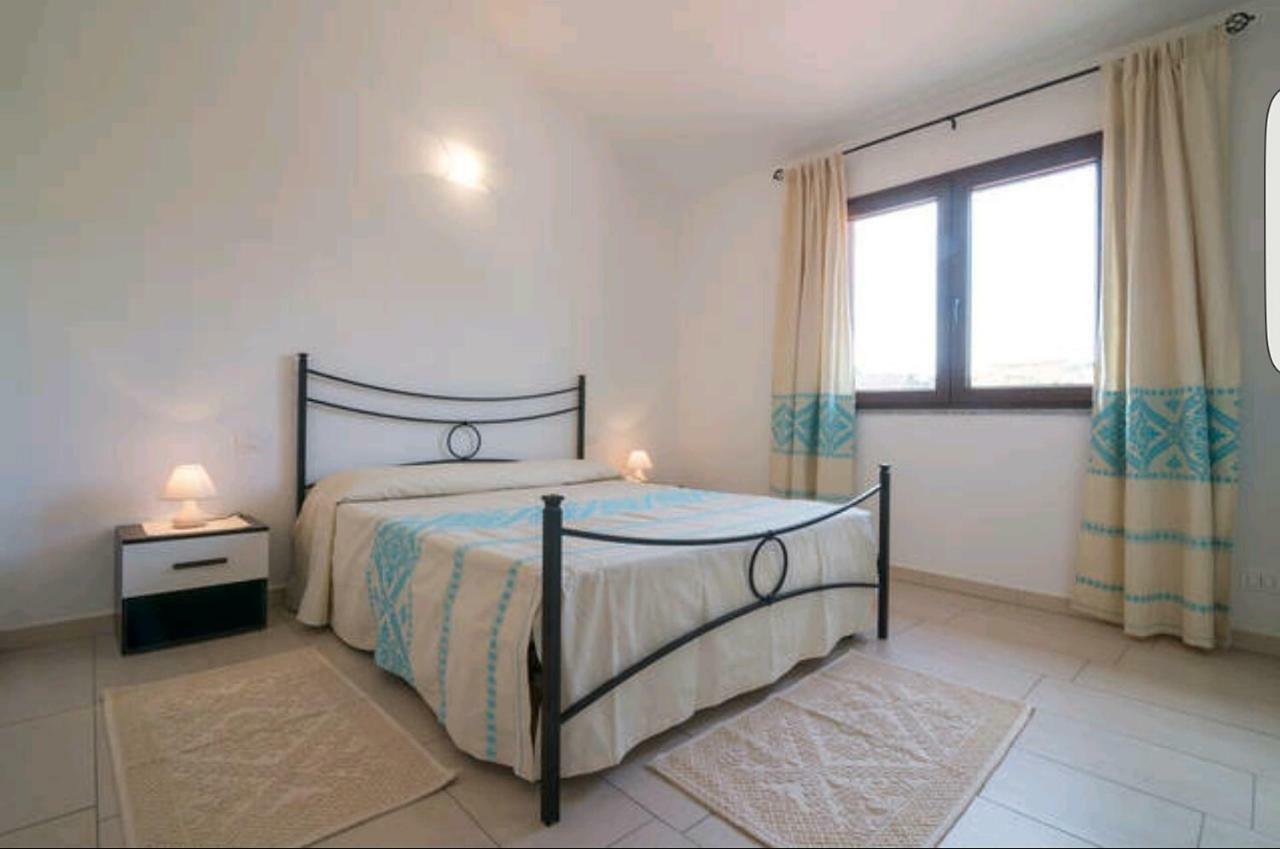 Il Girasole Bed & Breakfast Domus De Maria Exterior photo