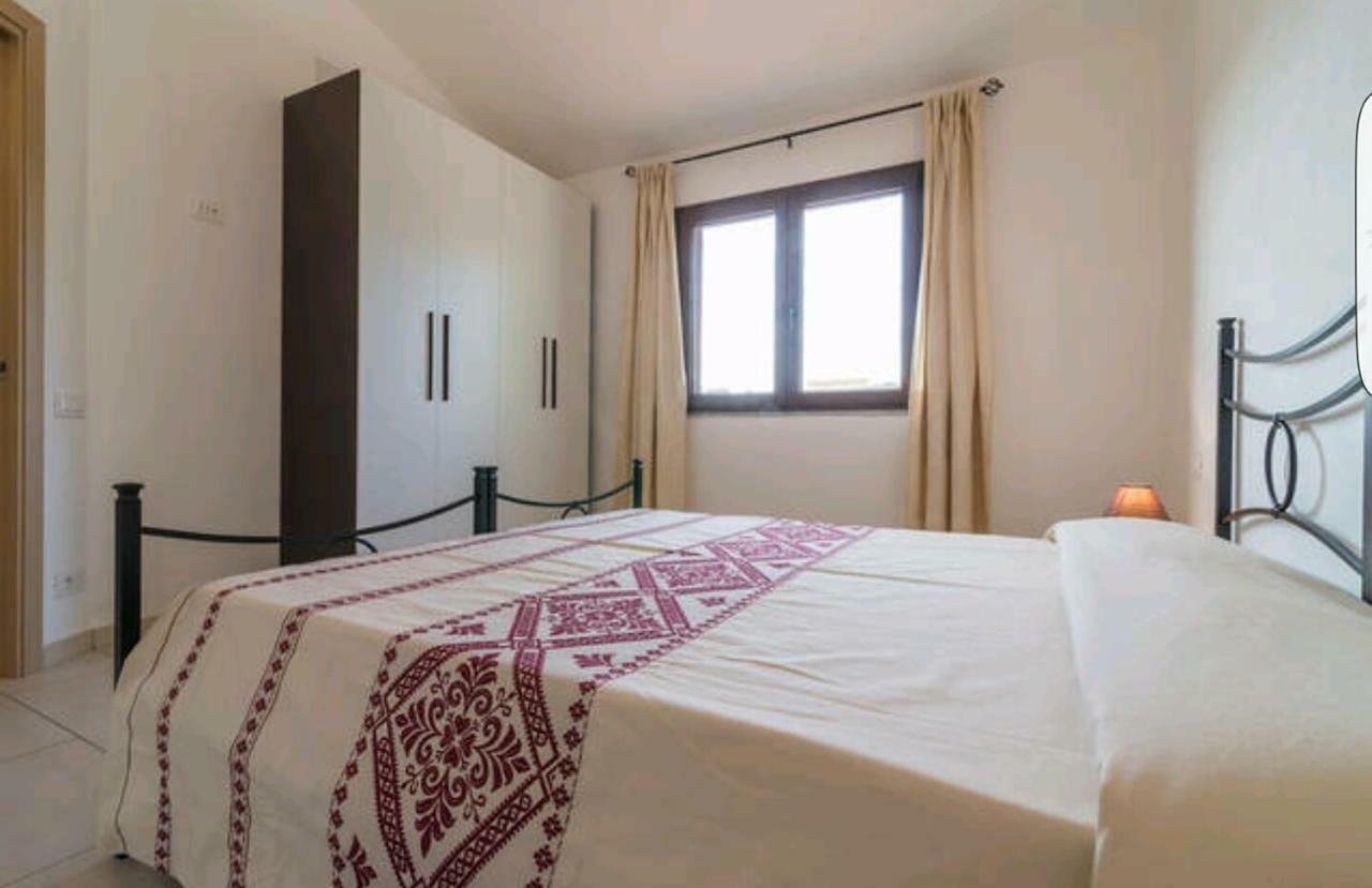 Il Girasole Bed & Breakfast Domus De Maria Exterior photo