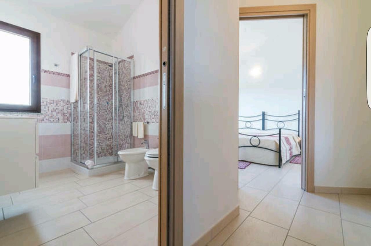 Il Girasole Bed & Breakfast Domus De Maria Exterior photo