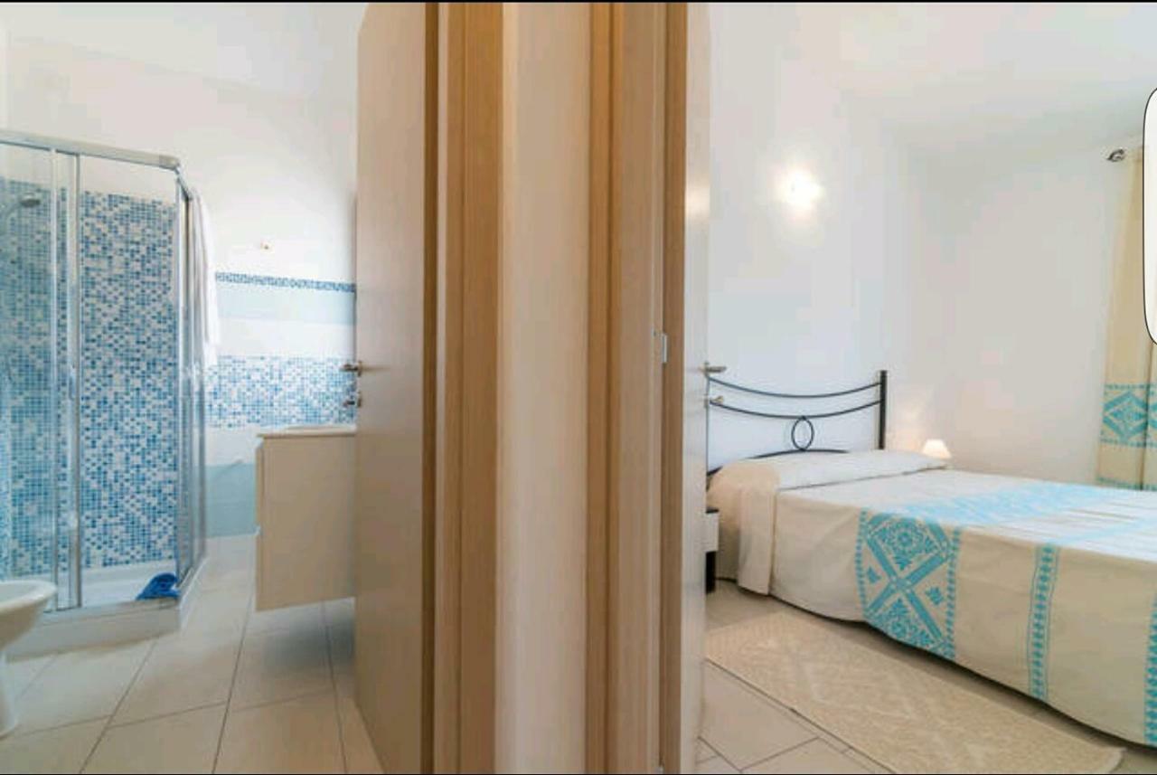 Il Girasole Bed & Breakfast Domus De Maria Exterior photo