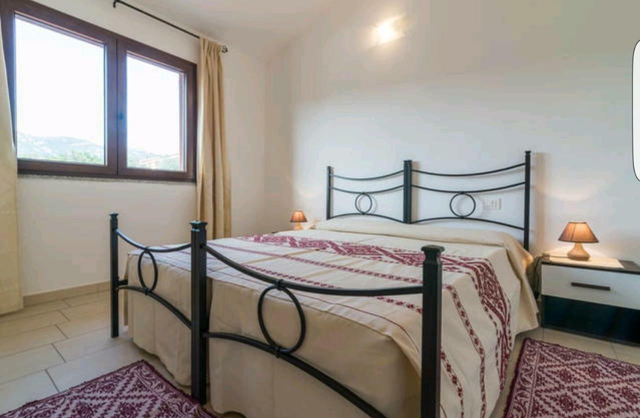 Il Girasole Bed & Breakfast Domus De Maria Exterior photo